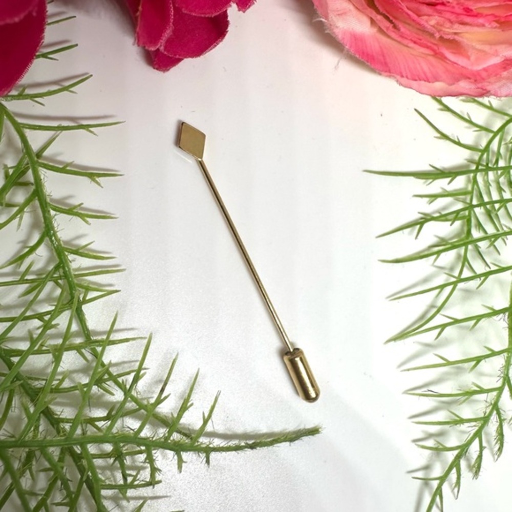 VINTAGE⚜️Golden Diamond Shape Dainty Lapel Pin